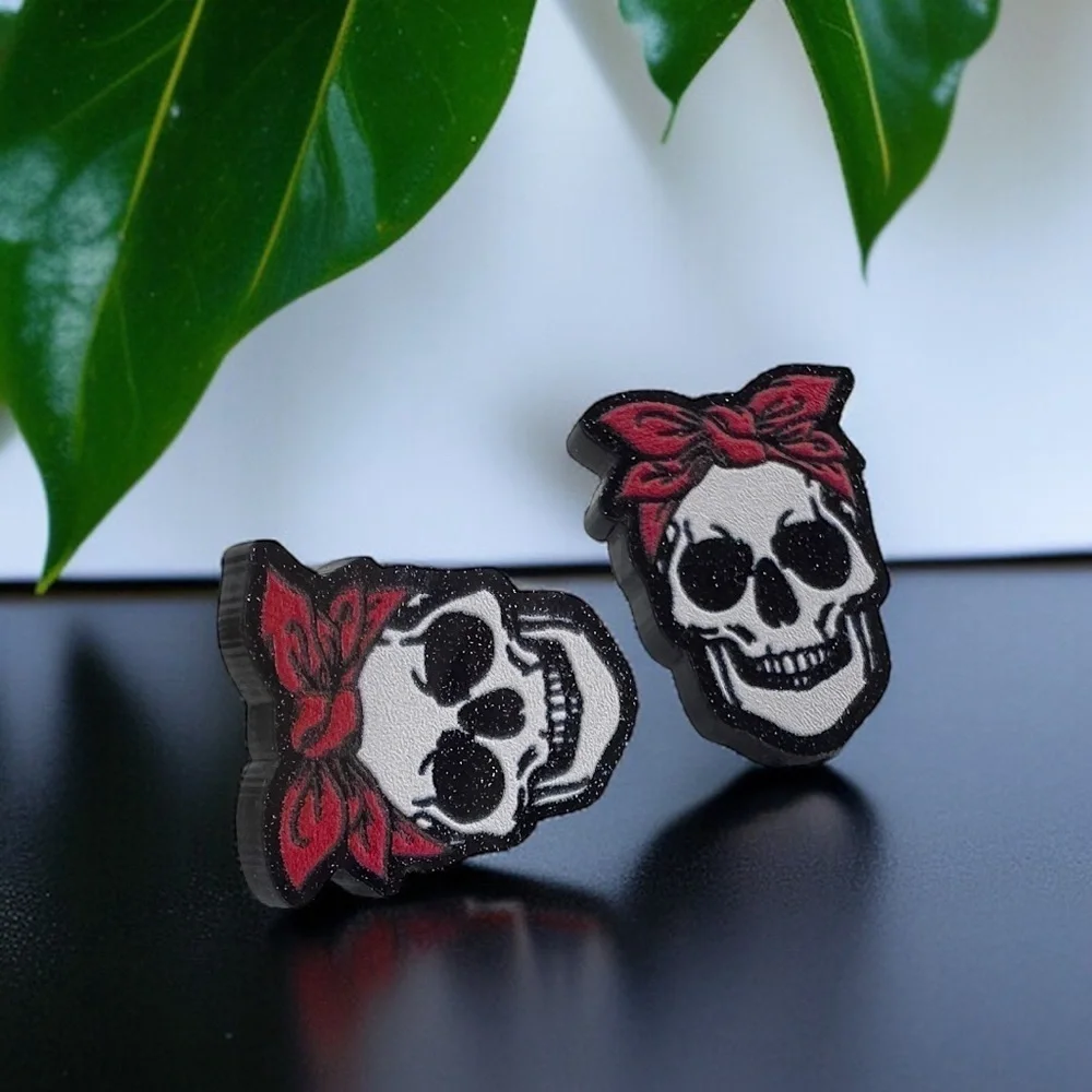 Spook-tacular Skull Studs: Cute Halloween Earrings for a Fang-tastic Look! ☠️NWT